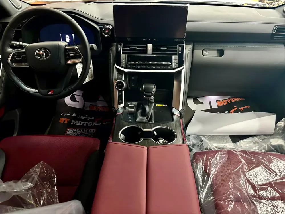 Toyota Land Cruiser GR Sport 2026 GCC Specs - Brand New - Image 9