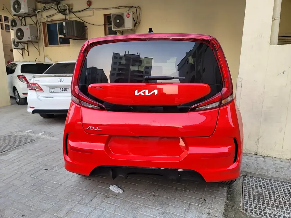 Kia Suol 2022, super clean car, low mileage, all service done, ready to drive - Image 5