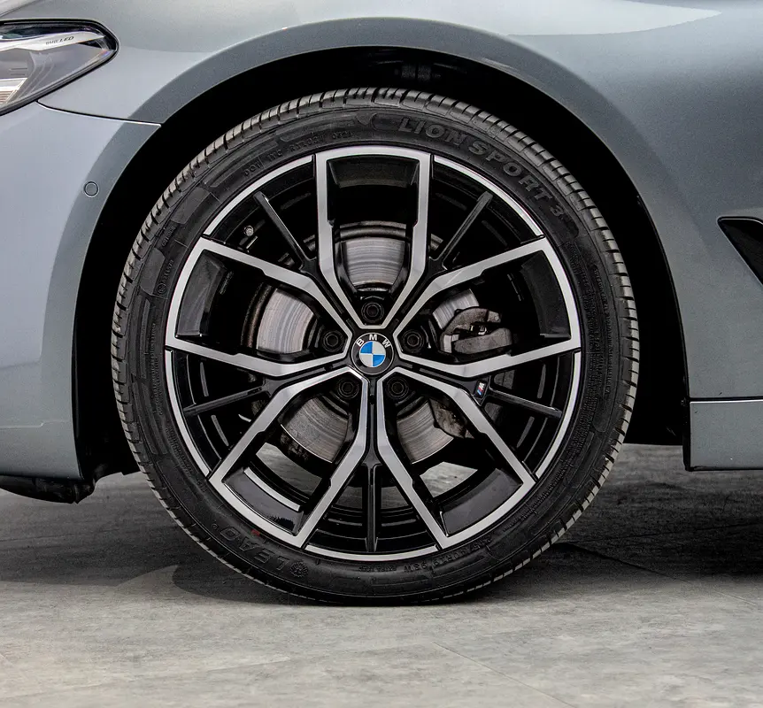 M-Sport • FDSH • BMW Service + Warranty 2027 • GCC - Image 17