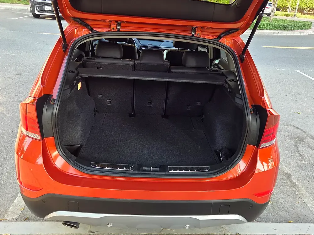 2015 BMW X1 SDrive18i #GCC GOOD CONDITION - Image 17