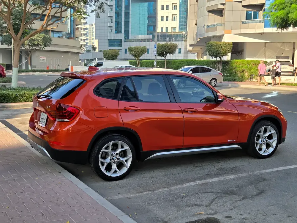 2015 BMW X1 SDrive18i #GCC GOOD CONDITION - Image 19