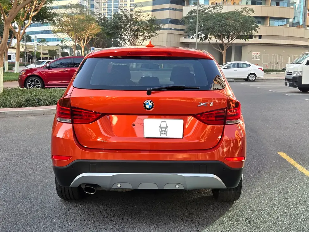 2015 BMW X1 SDrive18i #GCC GOOD CONDITION - Image 4