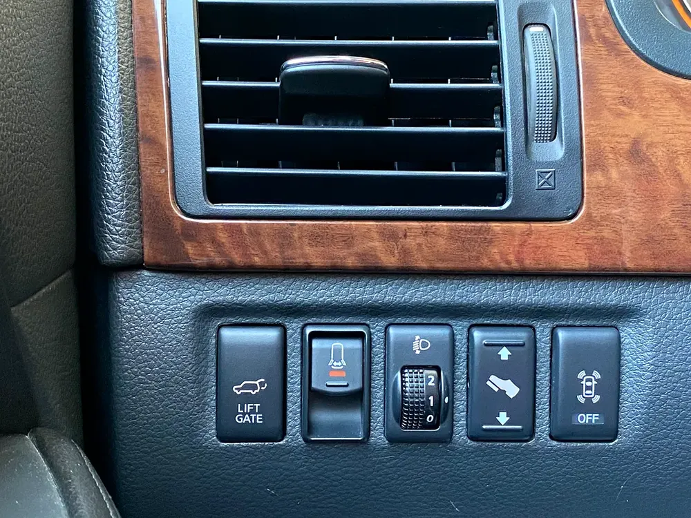 GCC NISSAN ARMADA LE PLATINUM - Image 17