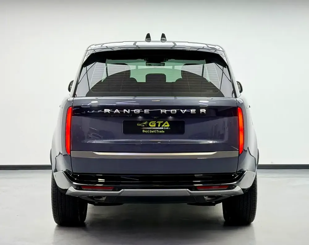 2025 Range Rover SE P360, 2030 RR Warranty + Service Pack, Full RR Service History, Very Low Km, GCC - Image 5