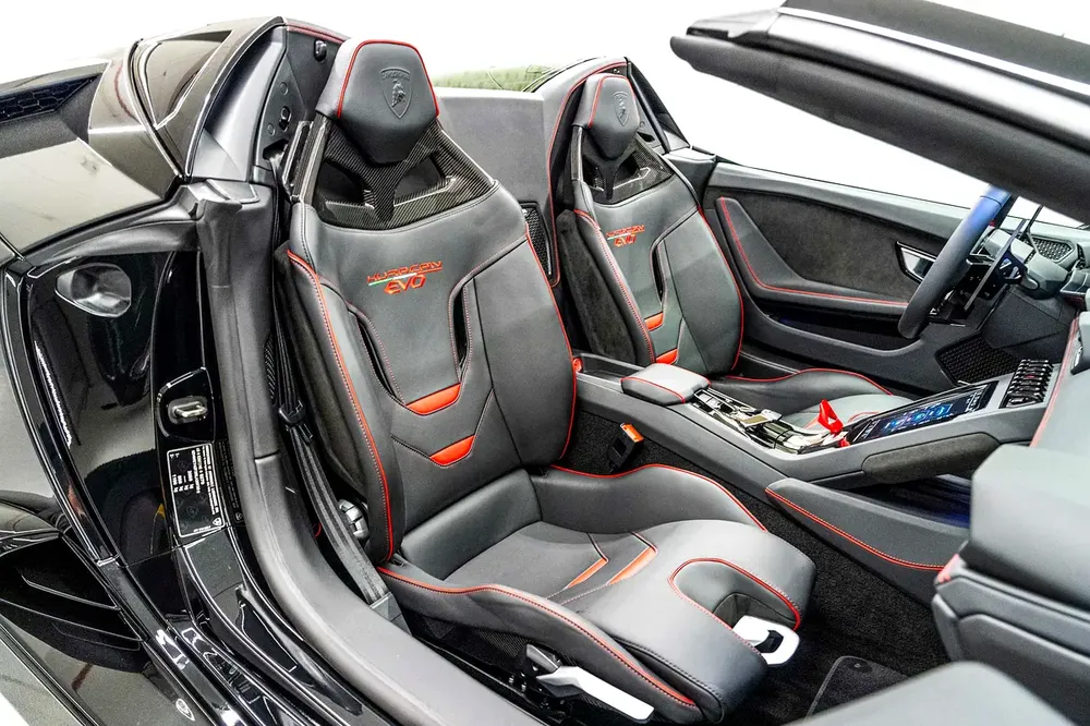 Lamborghini Huracan Evo Spyder - Brand New - Image 11