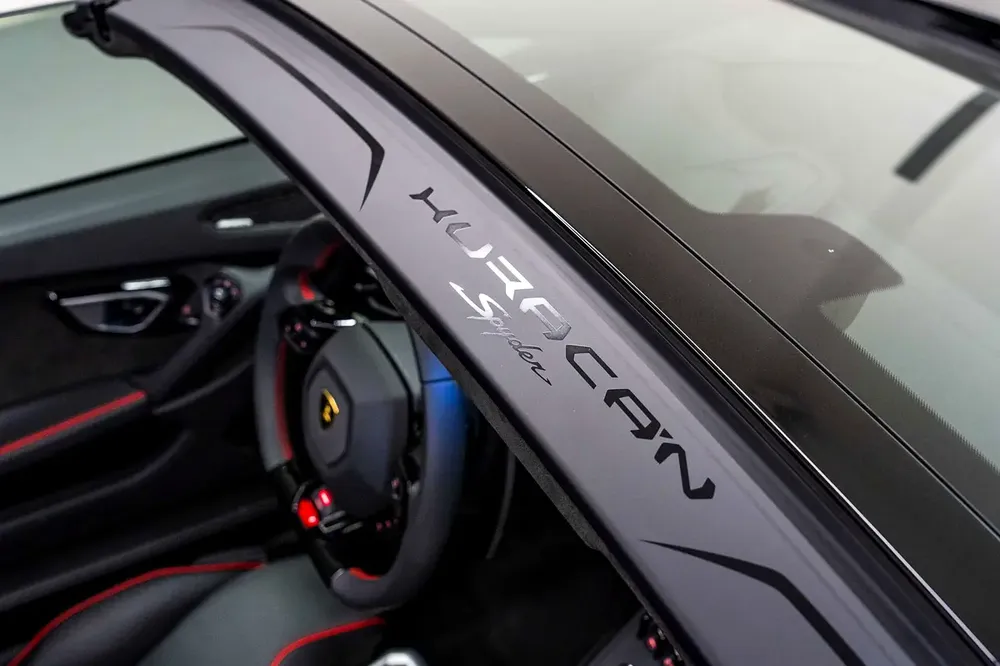 Lamborghini Huracan Evo Spyder - Brand New - Image 8