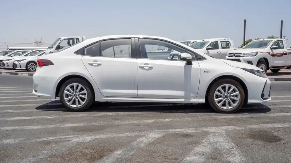 TOYOTA COROLLA 1.8 HYBRID - Image 5