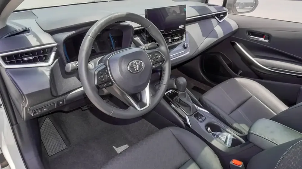 TOYOTA COROLLA 1.8 HYBRID - Image 7