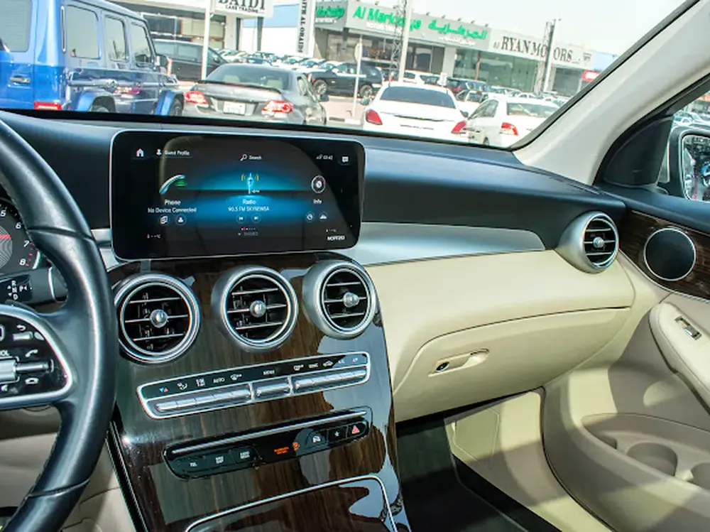 Mercedes-Benz GLC 300, 2021, American Specs - Image 11