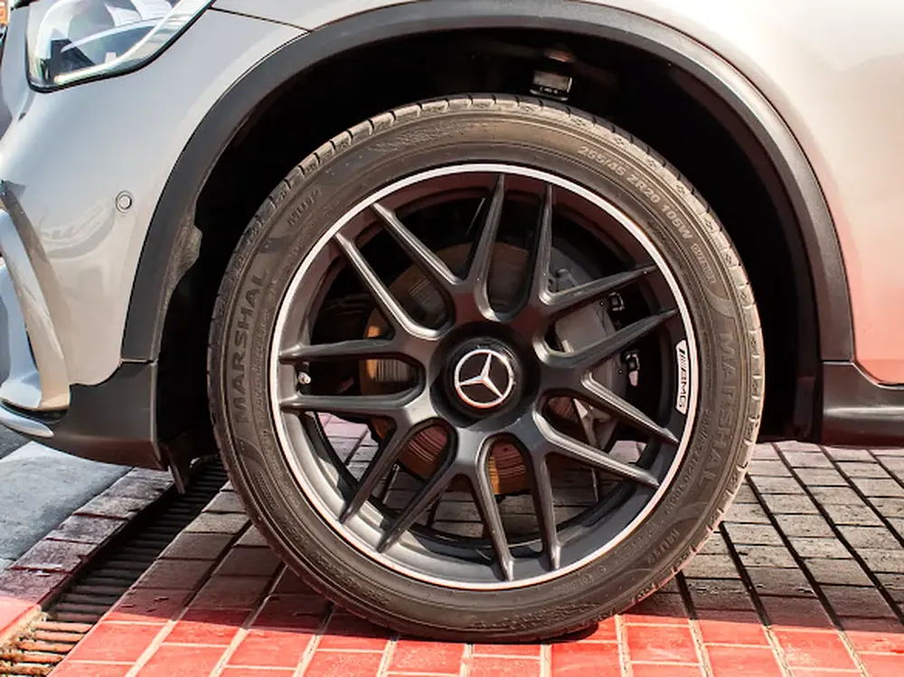 Mercedes-Benz GLC 300, 2021, American Specs - Image 5