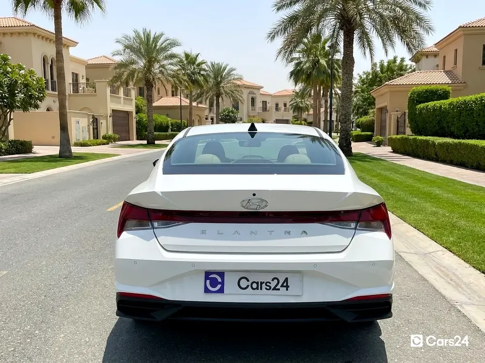 AED 745/m | 0 DP | Free 3 Months Warranty | Service History | 30 Day Return | HYUNDAI ELANTRA 2023 - Image 4