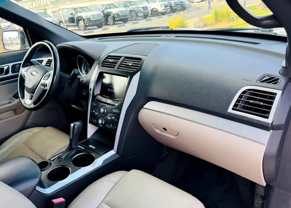 FORD EXPLORER | 2014 | XLT ECO BOOST | 7 SEATS | MINT CONDITION | FRESH JAPAN IMPORT - Image 15