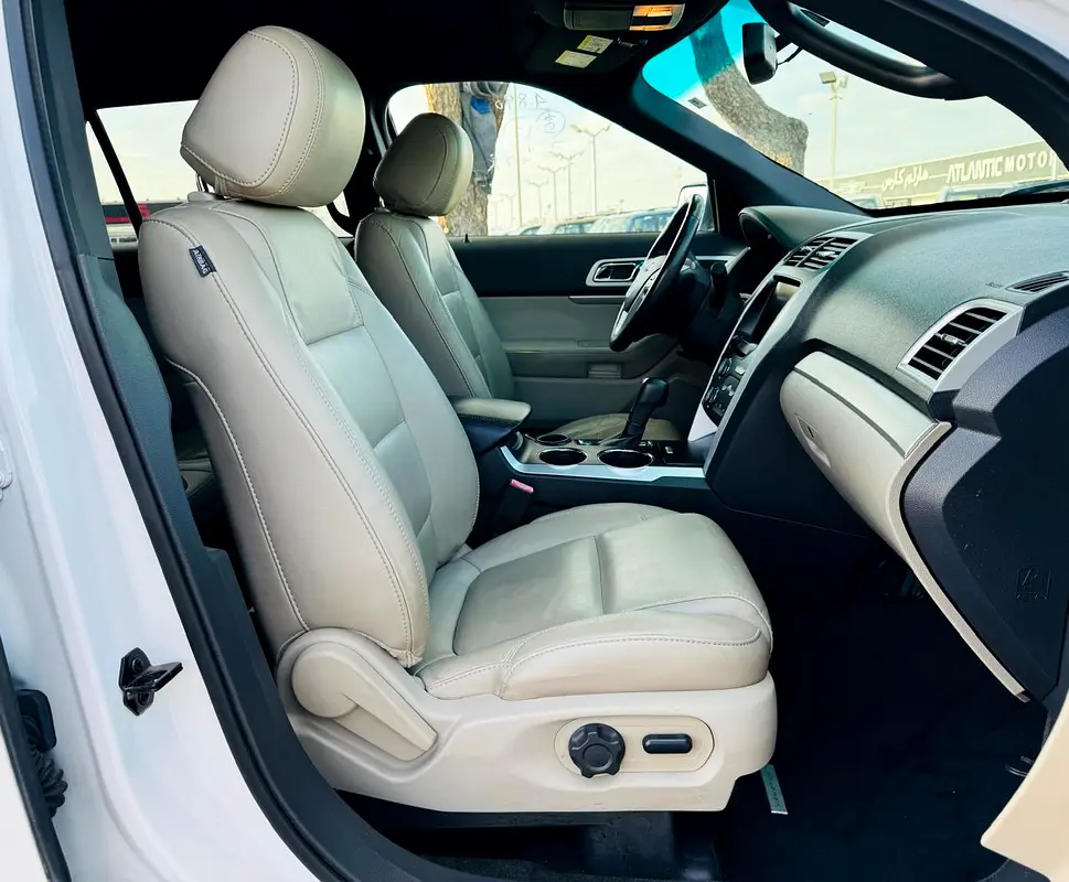 FORD EXPLORER | 2014 | XLT ECO BOOST | 7 SEATS | MINT CONDITION | FRESH JAPAN IMPORT - Image 16