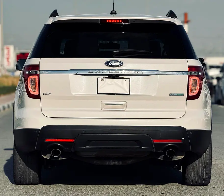 FORD EXPLORER | 2014 | XLT ECO BOOST | 7 SEATS | MINT CONDITION | FRESH JAPAN IMPORT - Image 6