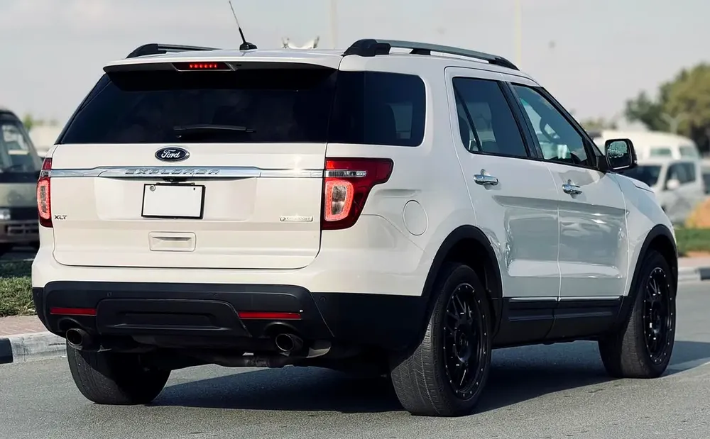 FORD EXPLORER | 2014 | XLT ECO BOOST | 7 SEATS | MINT CONDITION | FRESH JAPAN IMPORT - Image 7