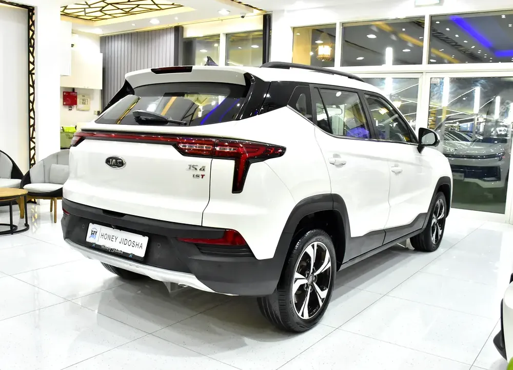 AED 571 EMi for 5Yrs | JAC JS4 1.5T ( 2023 Model ) in White Color GCC Specs - Image 6