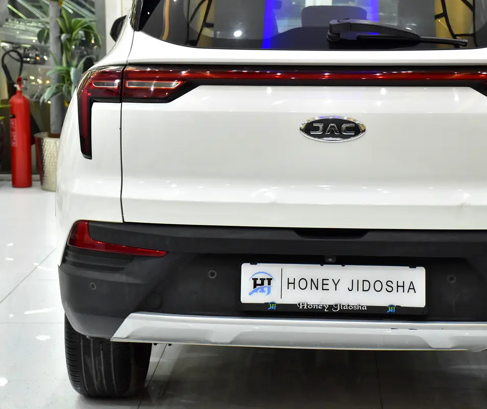 AED 571 EMi for 5Yrs | JAC JS4 1.5T ( 2023 Model ) in White Color GCC Specs - Image 8