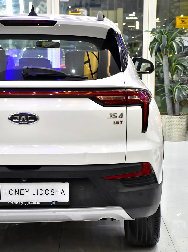 AED 571 EMi for 5Yrs | JAC JS4 1.5T ( 2023 Model ) in White Color GCC Specs - Image 9