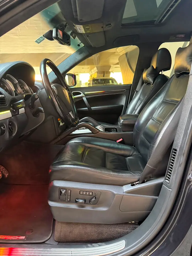 2008 Porsche Cayenne Turbo 500 HP - Image 20