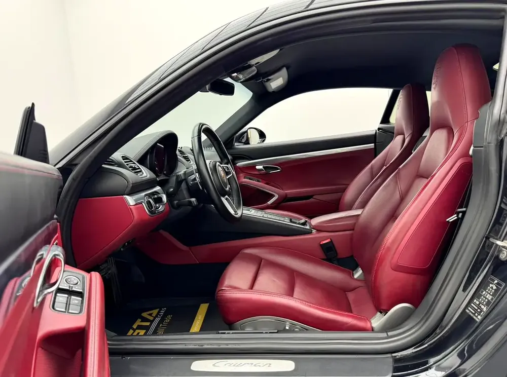 2017 Porsche 718 Cayman, Full Service History, Excellent Condition, GCC - Image 10