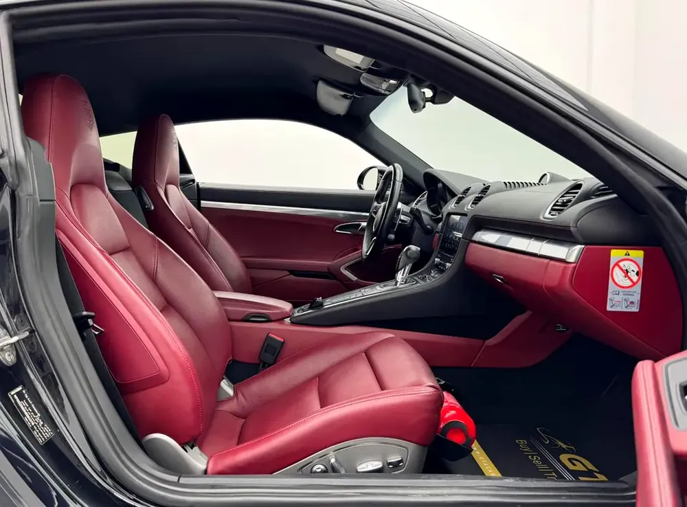 2017 Porsche 718 Cayman, Full Service History, Excellent Condition, GCC - Image 11