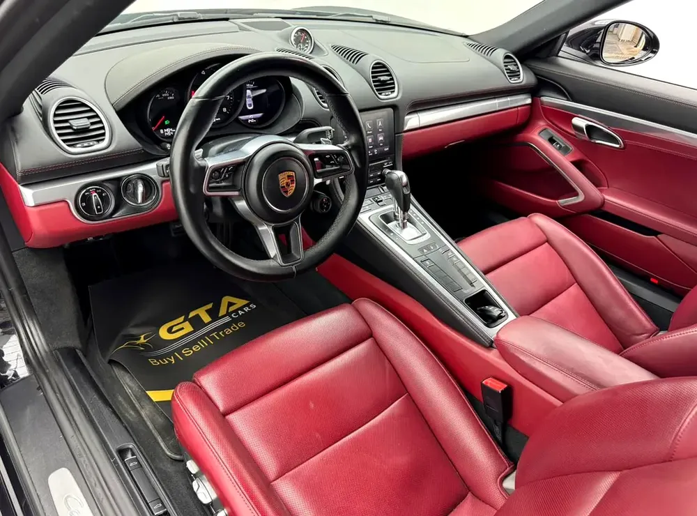 2017 Porsche 718 Cayman, Full Service History, Excellent Condition, GCC - Image 7