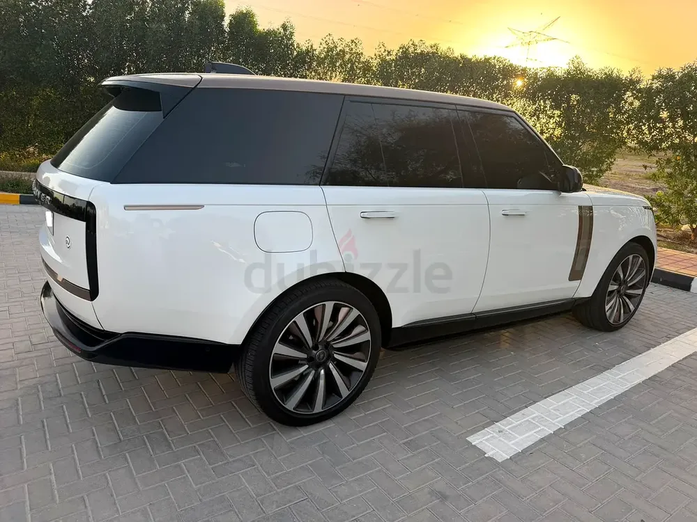 2024 Land Rover Range Rover SV Autobiography | GCC | Warranty - Image 6