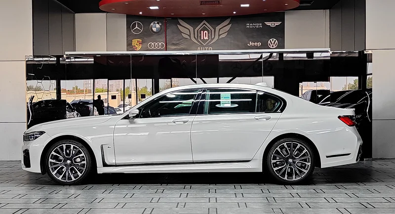 AED 2,850 P.M | 2021 BMW 730LI M-SPORT | PREMIUM WARRANTY | FULLY LOADED | ORIGINAL PAINT | GCC - Image 7
