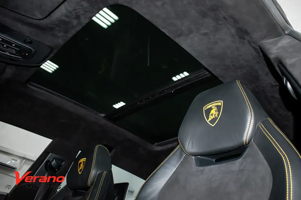 Lamborghini Urus | Original Mansory | Full Options | Warranty  Service Contract - Image 12
