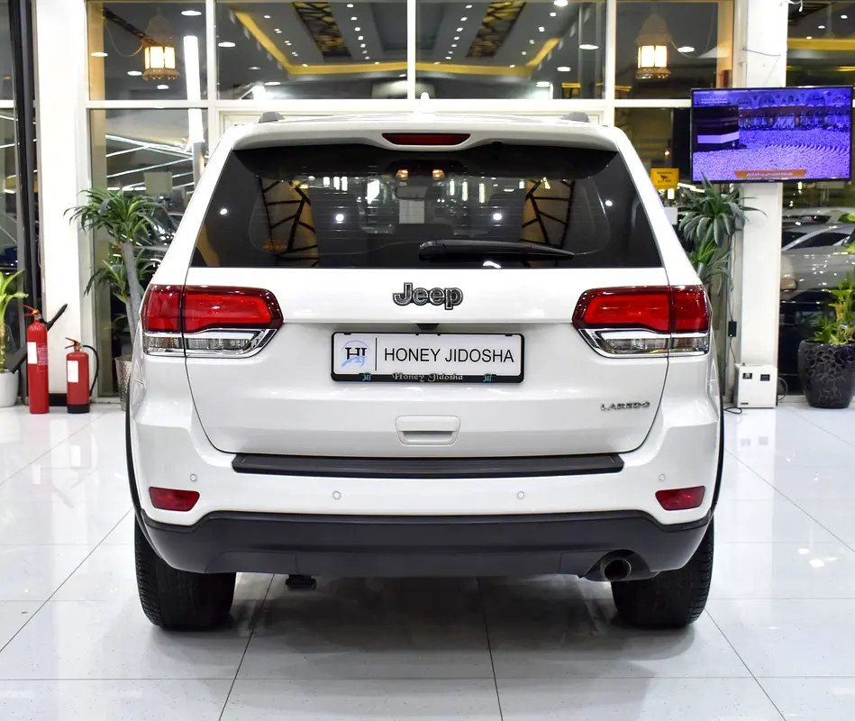 AED 1,173 EMi at 0% DP | Jeep Grand Cherokee Laredo ( 2020 Model ) in White Color GCC Specs - Image 5