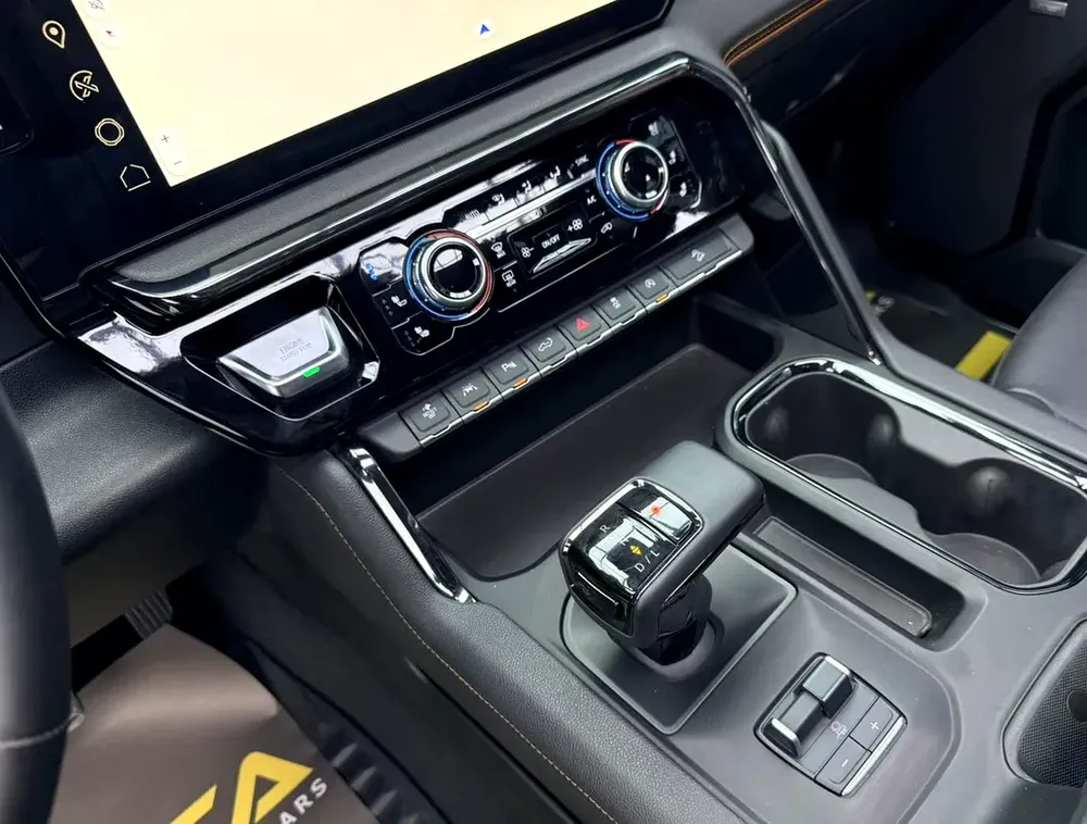 2023 GMC Sierra 1500 AT4, GMC Warranty+Full Service History, GCC - Image 18