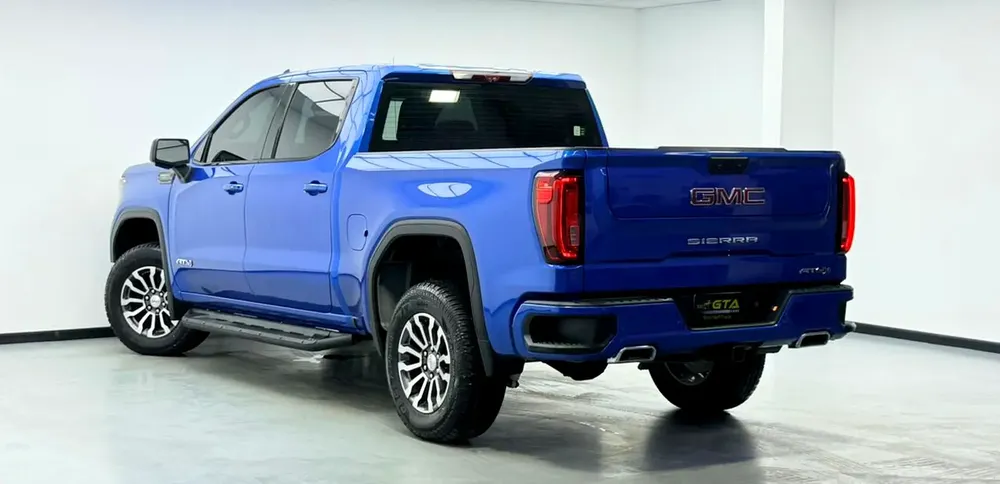 2023 GMC Sierra 1500 AT4, GMC Warranty+Full Service History, GCC - Image 5