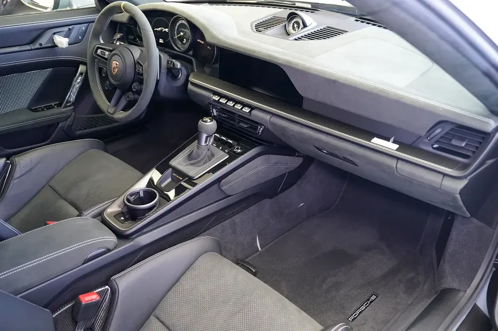 911 GT3 RS | WEISSACH PACKAGE | ALCANTARA SEATS | CARBON INTERIOR | BOSE AUDIO - Image 17