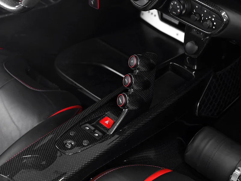 2017 FERRARI LA FERRARI APERTA / LIMITED EDITION / GCC / WARRANTY TILL 2026 - Image 16