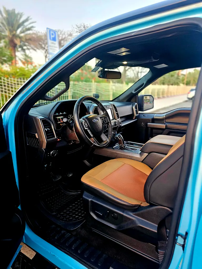 Ford F-150 Raptor 2020 - American Specs - Perfect Condition - Image 15