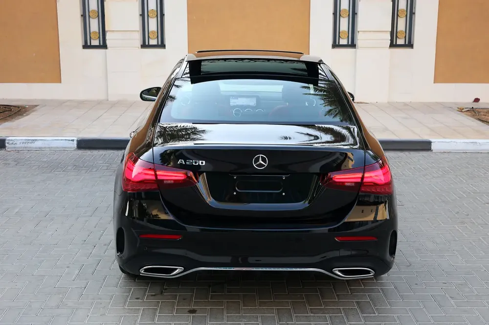 A200 AMG - GCC SPECS - UNDER WARRANTY / SERVICE CONTRACT 105,000 KM FROM GARGASH - ACCIDENT FREE - - Image 8