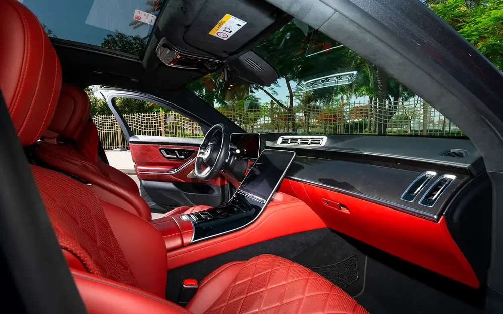 2021 Mercedes S500 GCC | Full Gargash | Executive Spec | Red Interior - Image 5
