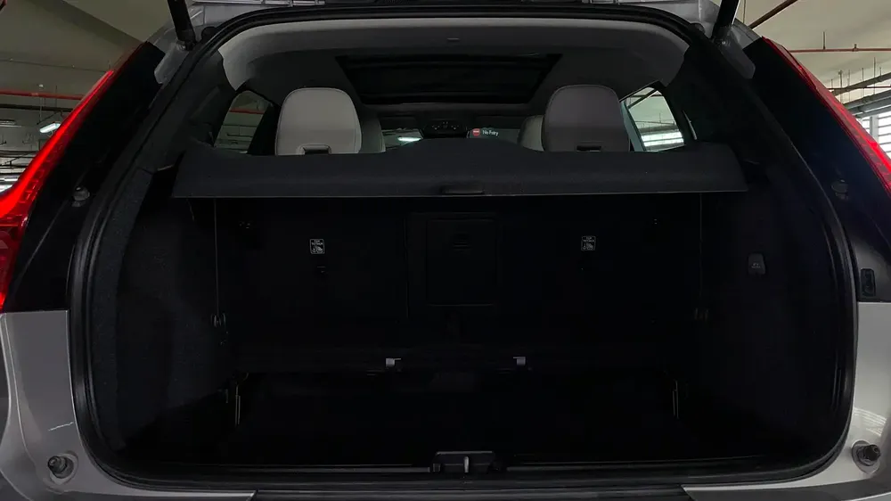 AED 1,398/month | 0 Downpayment | Free 1 Year Warranty | 30 Day Return | VOLVO XC40 2023 - Image 11