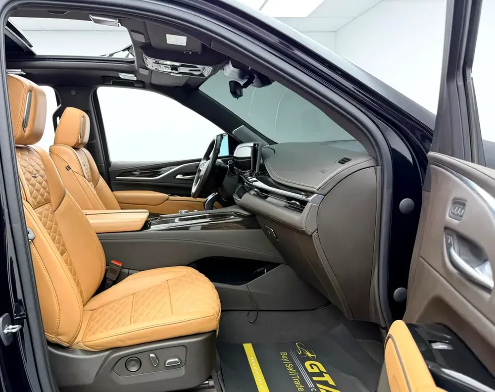 2022 Cadillac Escalade 600 Sport Platinum, 2027 Cadillac Warranty and Service Pack, GCC - Image 12