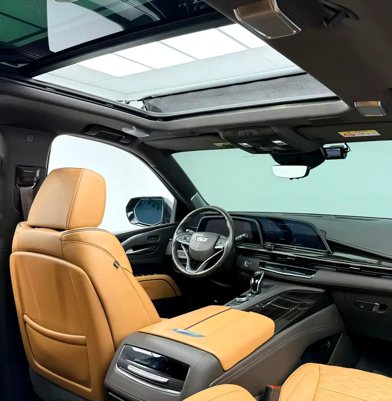 2022 Cadillac Escalade 600 Sport Platinum, 2027 Cadillac Warranty and Service Pack, GCC - Image 16