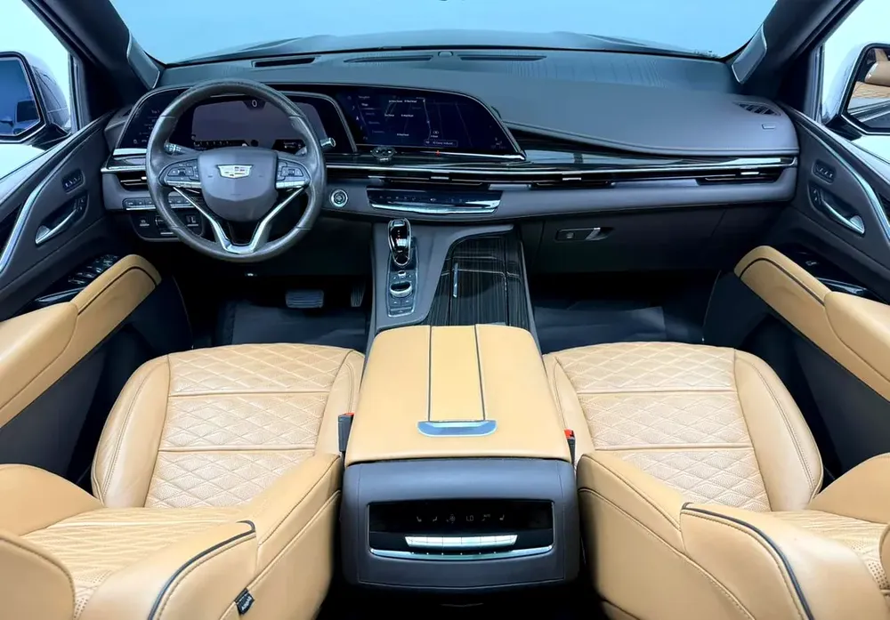 2022 Cadillac Escalade 600 Sport Platinum, 2027 Cadillac Warranty and Service Pack, GCC - Image 7
