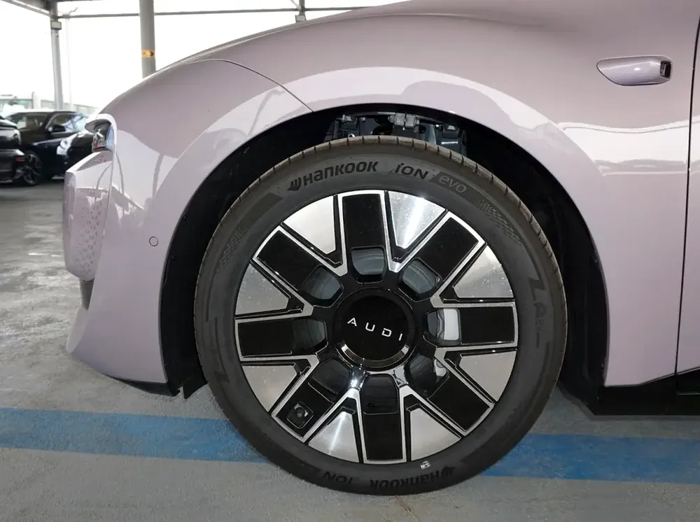 2025 Audi E5 - Brand New - Chinese Specs - Image 7