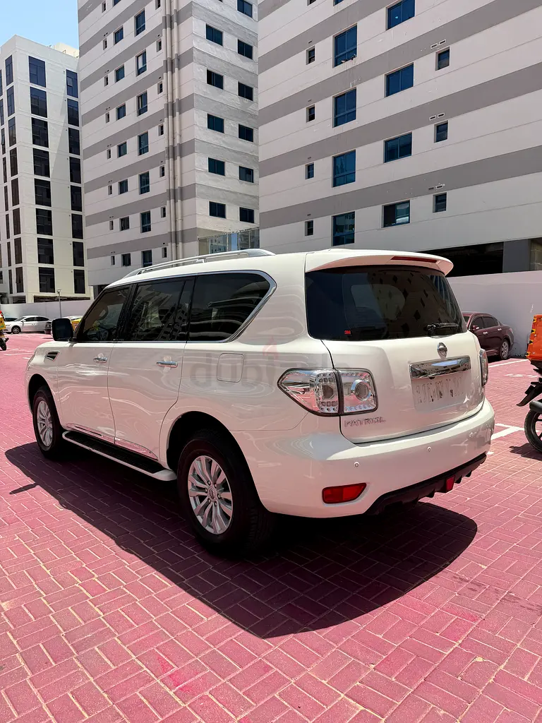 Nissan Patrol 2018 GCC - Image 4