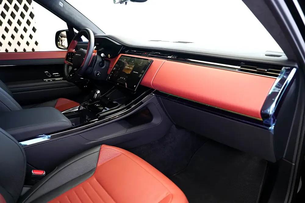 SPORT SV EDITION ONE | CARBON INTERIOR AND EXTERIOR | WARRANTY  AND SERVICE OCT 2029 - Image 13