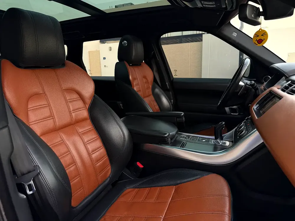 LAND ROVER SPORT HST 2016 AMAZING CONDITION GCC - Image 4