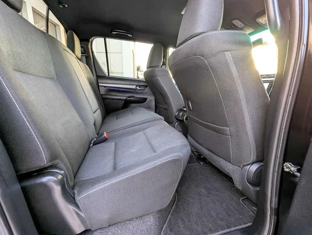Toyota Hilux Adventure 2023 - Full Service History Agency Maintained- GCC Specs - Like New! - Image 10