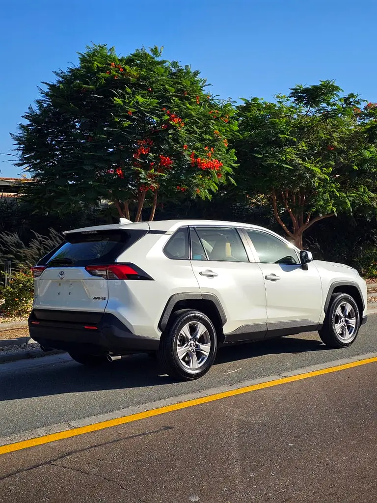 Toyota RAV4 EX 2022 GCC Specs - Excellent Condition - Image 5