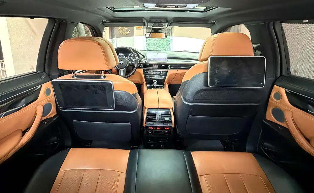 BMW X6 35i, M-Kit, Full Options, GCC, Excellent condition - Image 10