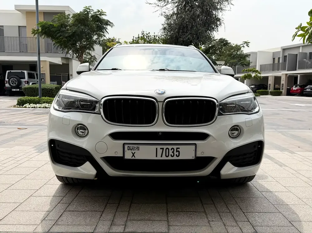BMW X6 35i, M-Kit, Full Options, GCC, Excellent condition - Image 14