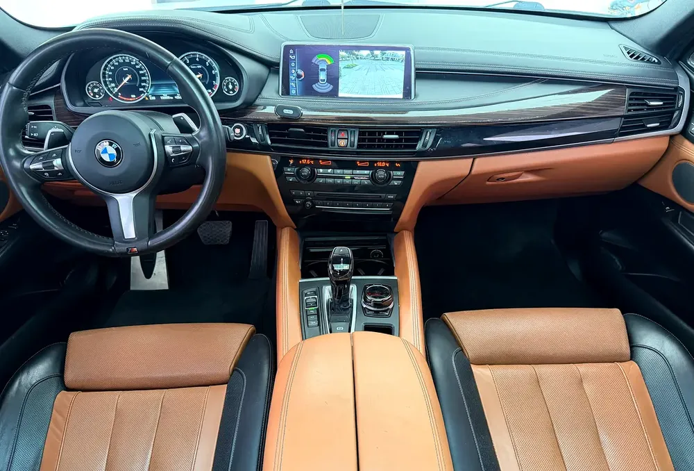 BMW X6 35i, M-Kit, Full Options, GCC, Excellent condition - Image 16